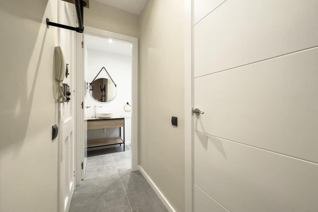 Bebarceloner Sants Apartments - 2 Bedrooms Kültér fotó