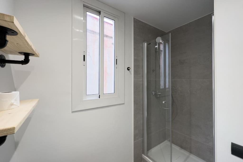 Bebarceloner Sants Apartments - 2 Bedrooms Kültér fotó