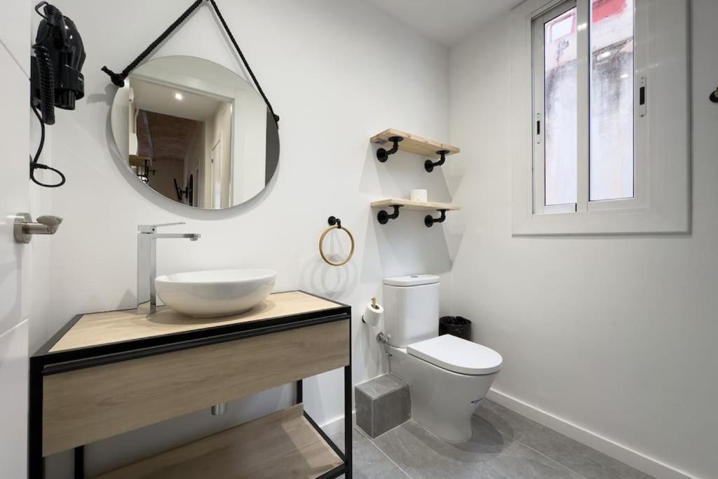 Bebarceloner Sants Apartments - 2 Bedrooms Kültér fotó